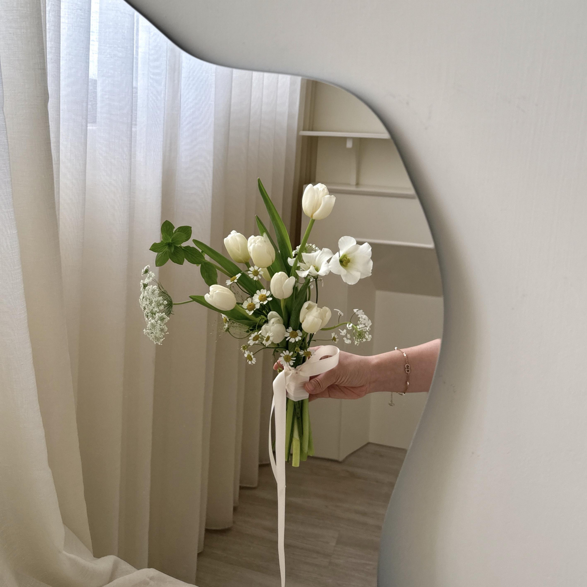 韓式鬱金香輕捧花 3