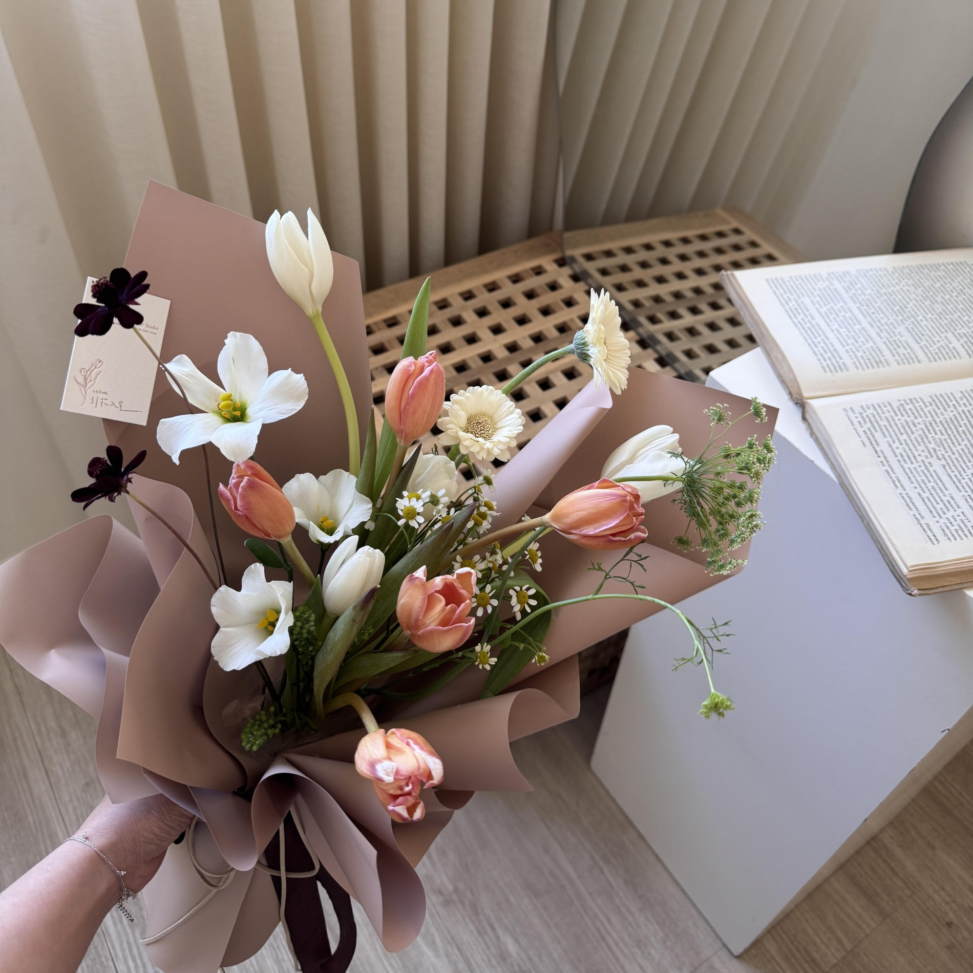 焦糖鬱金香花束 M 4