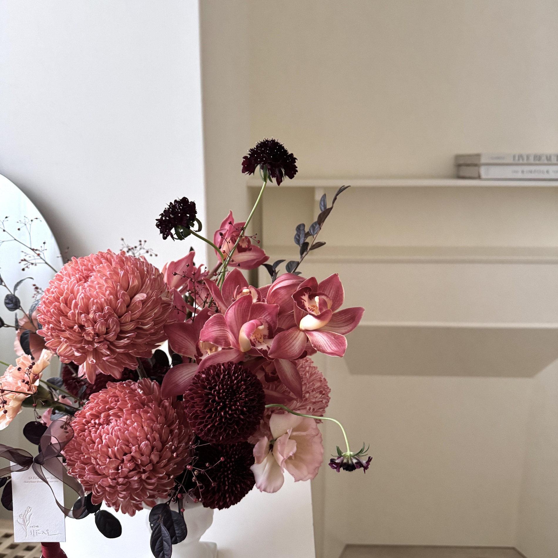 2026 Horse降臨 復古粉棕色系新年鮮花桌花 M 3